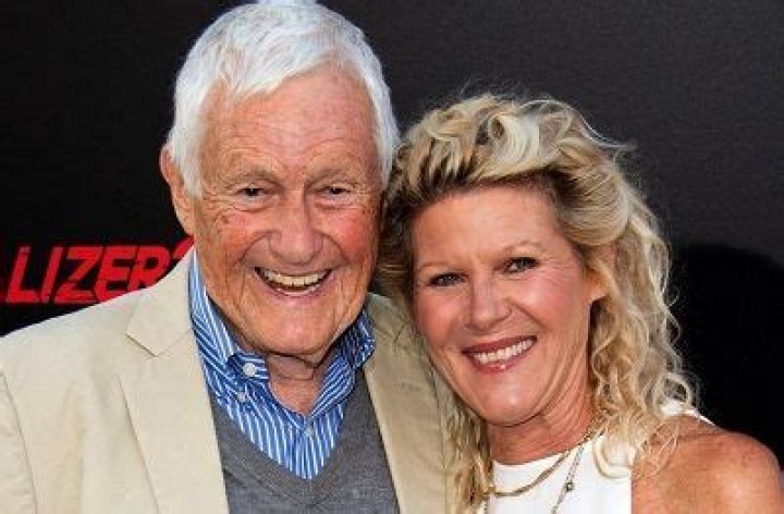 Susannah Bean- Wiki, Age, Husband, Ethnicity, Net Worth, Height, Career