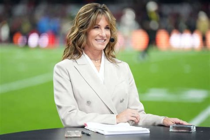 Suzy Kolber- Age, Net Worth, Height, Husband, Career, Ethnicity