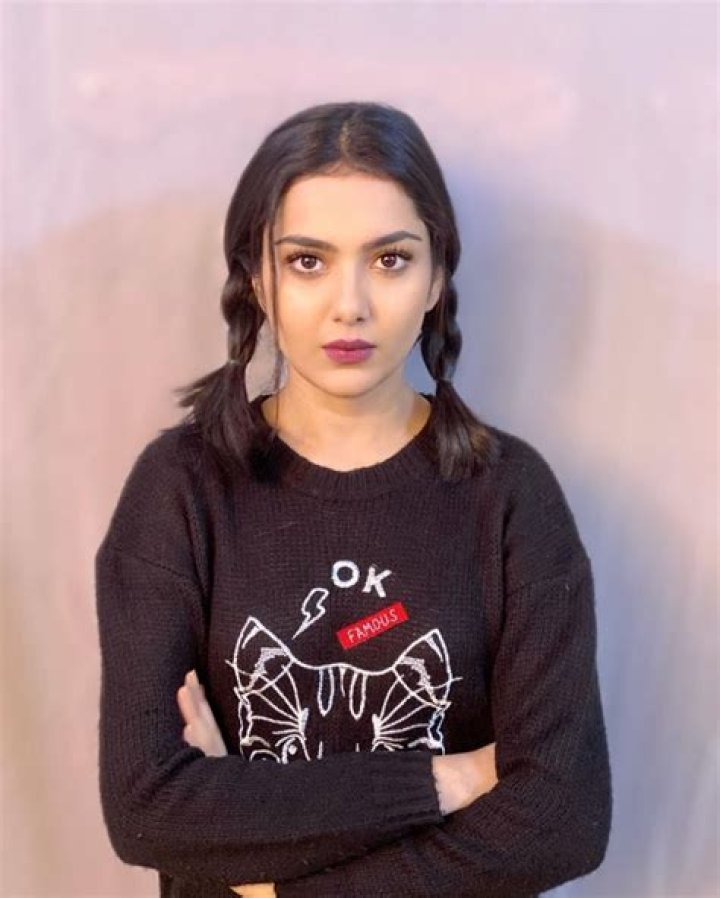 Syeda Tuba Anwar- Bio, Age, Height, Net Worth, Husband, Marriage, Career