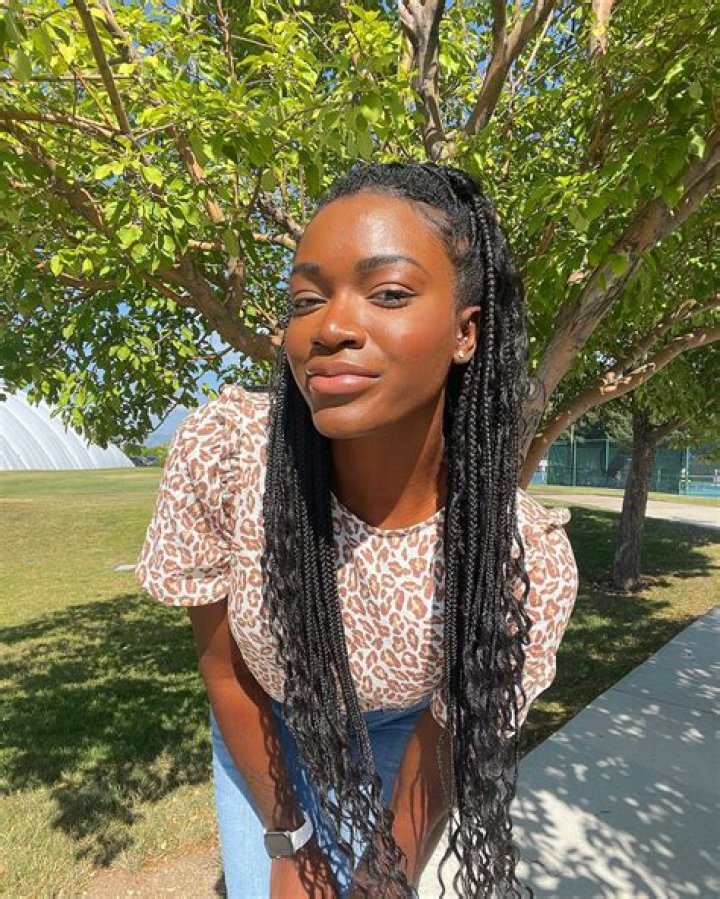 Tahzjuan Hawkins- Age, Net Worth, Height, Boyfriend, Nationality