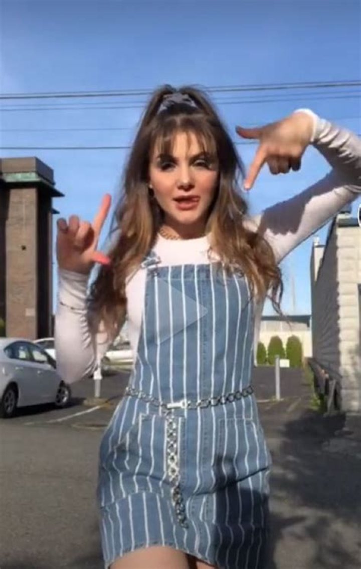 Taty Popach- Net Worth, Bio, Age, Boyfriend, Height, Instagram, Career