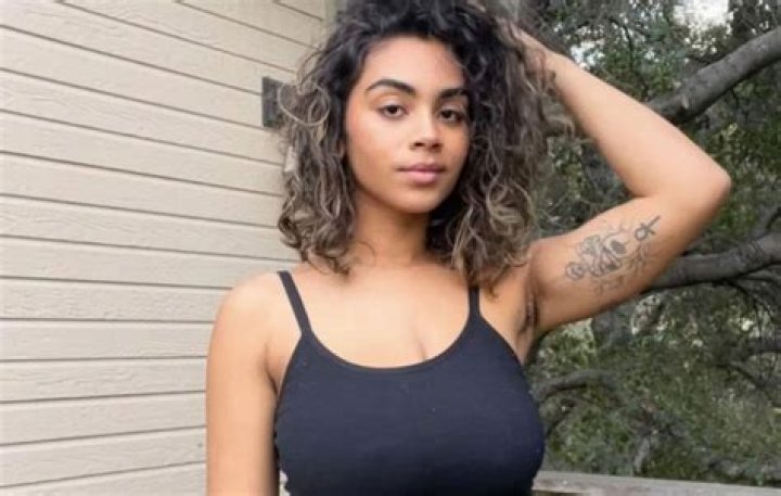 Taylor Giavasis- All About Nash Grier Girlfriend