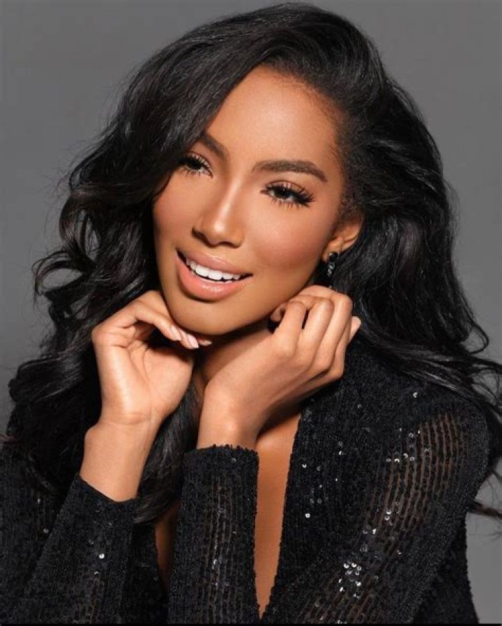 Taylor Hale- Wiki, Age, Boyfriend, Net Worth, Ethnicity, Height