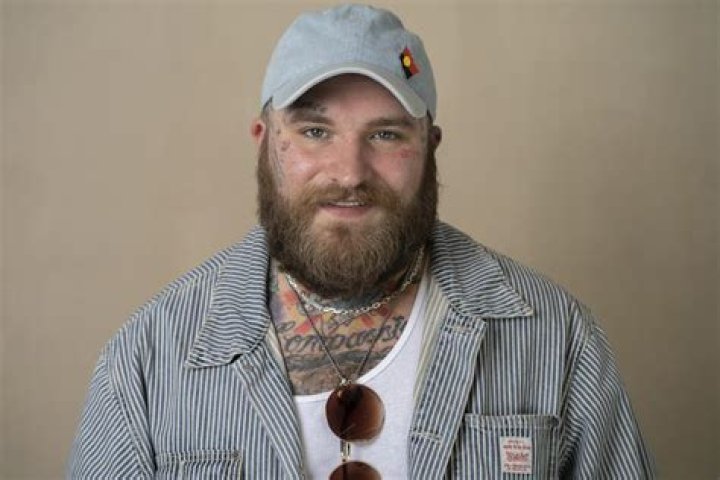 Teddy Swims- Age, Girlfriend, Net Worth, Height, Ethnicity