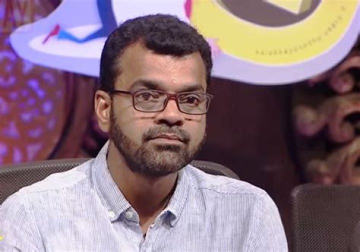 Thadi Balaji- Wiki, Age, Ethnicity, Wife, Height, Net Worth, Career