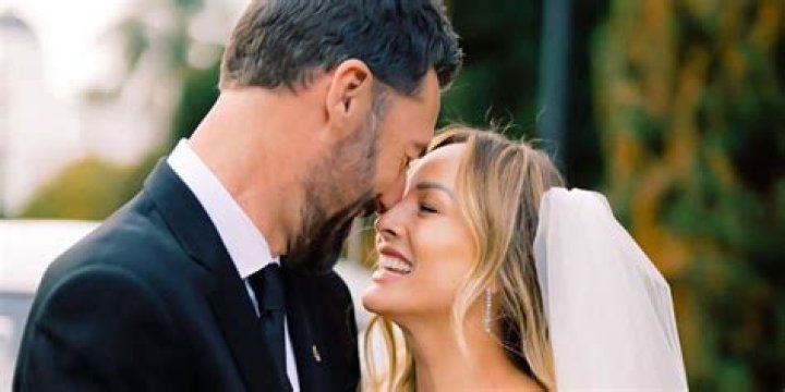 “The Bachelorette” Star Clare Crawley Got Married To Ryan Dawkins