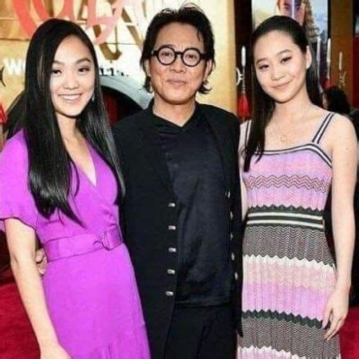 The Reasons Behind Huang Qiuyan Marriage To Jet Li