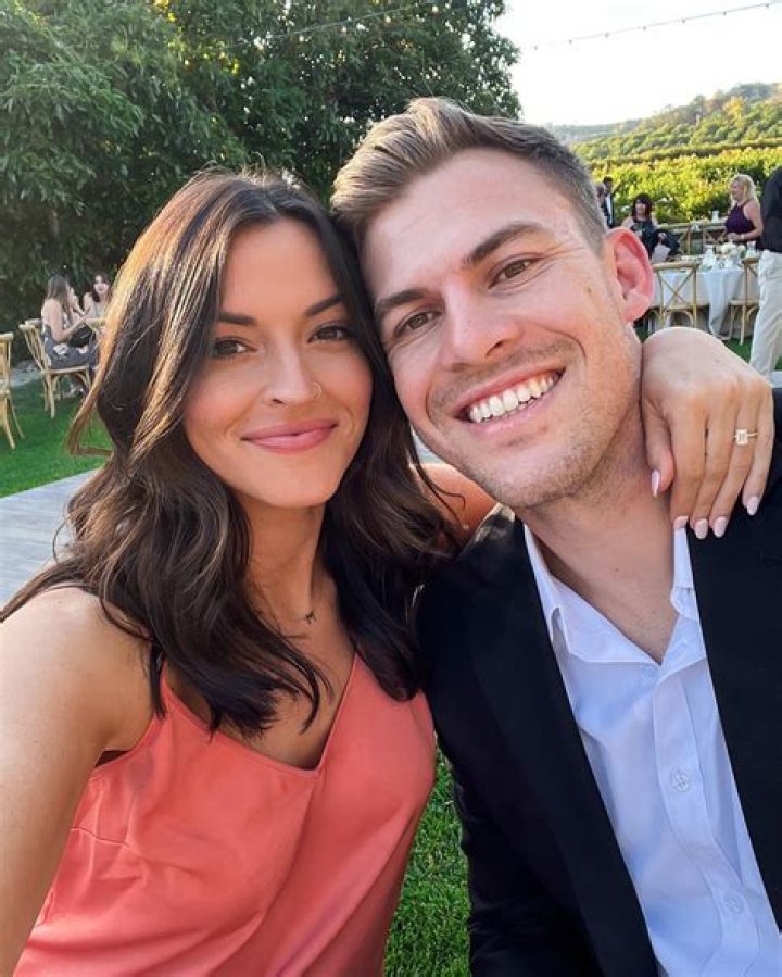 Tia Booth- Net Worth, Bio, Age, Boyfriend, Height, Career