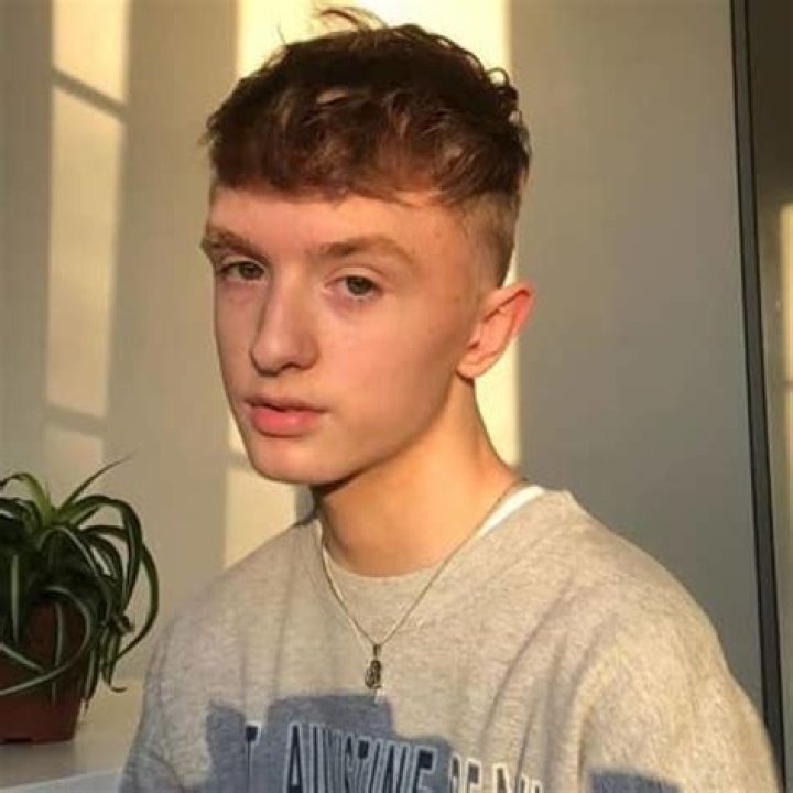 Toby Randall- Bio, Wiki, Age, Girlfriend, Height, Career, Net Worth