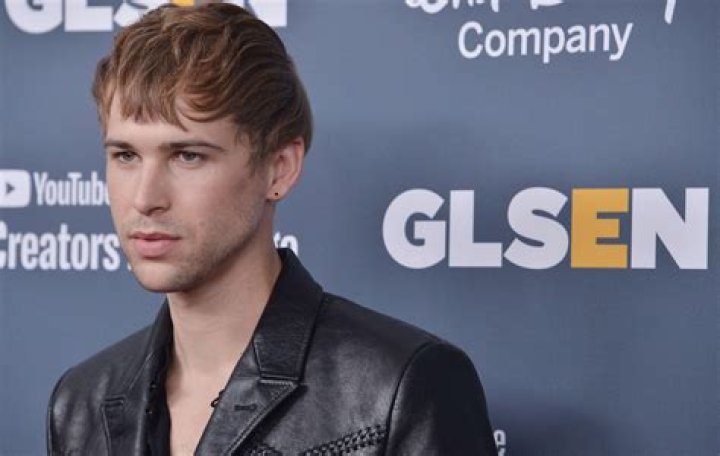 Tommy Dorfman- Net Worth, Age, Ethnicity, Relationship, Height, Career