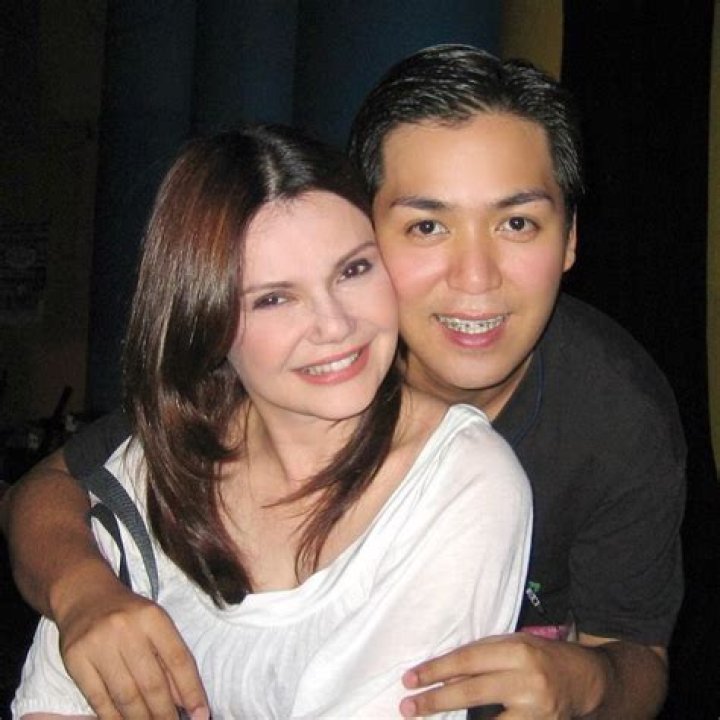 Toni Rose Gayda- Wiki, Age, Height, Net Worth, Career, Husband