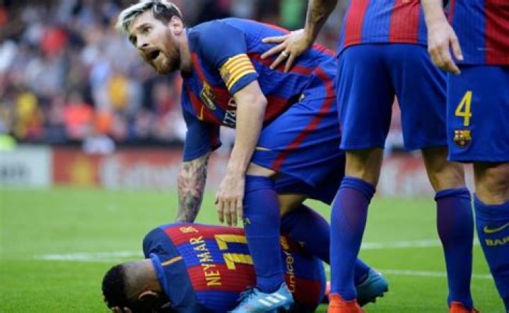 Top 5 Footballers Who Got Booed By Their Fans