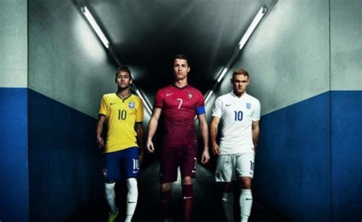 Top 5 Greatest Nike-Sponsored Footballers Of All Time