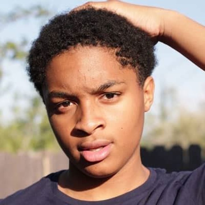 Tyler Golding- Wiki, Age, Height, Net Worth, Girlfriend, Ethnicity