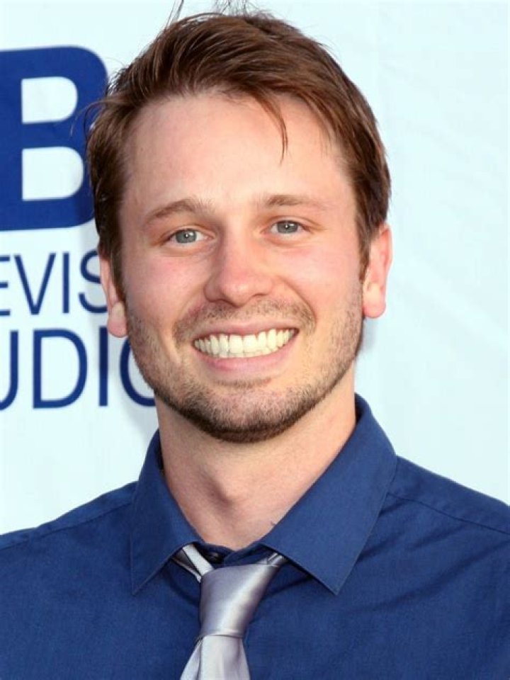 Tyler Ritter- Wiki, Age, Height, Net Worth, Wife, Ethnicity