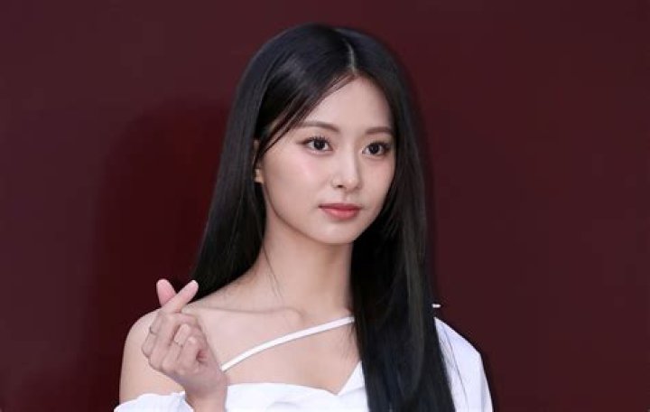 Tzuyu- Bio, Age, Height, Net Worth, Boyfriend, Dating, Ethnicity