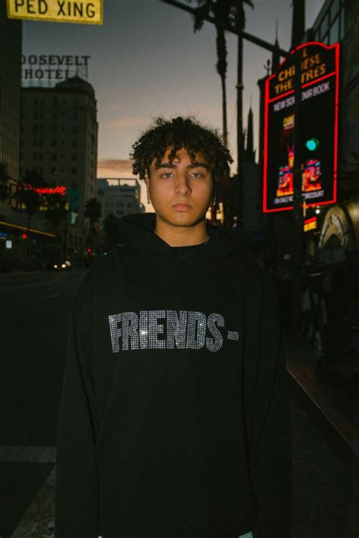 Unodavid- Bio, Wiki, Age, Net Worth, Height, Weight & Girlfriend