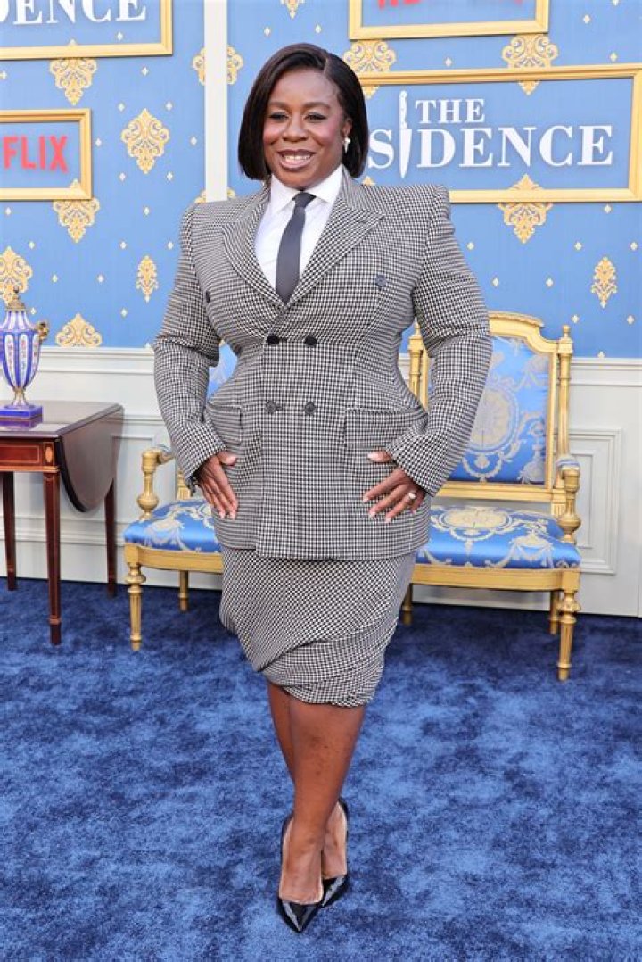 Uzo Aduba- Age, Height, Boyfriend, Net Worth, Nationality