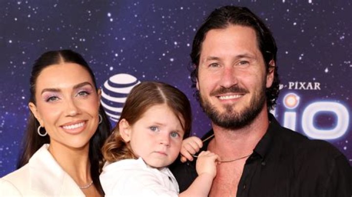 Val Chmerkovskiy- Wiki, Age, Height, Net Worth, Wife, Ethnicity