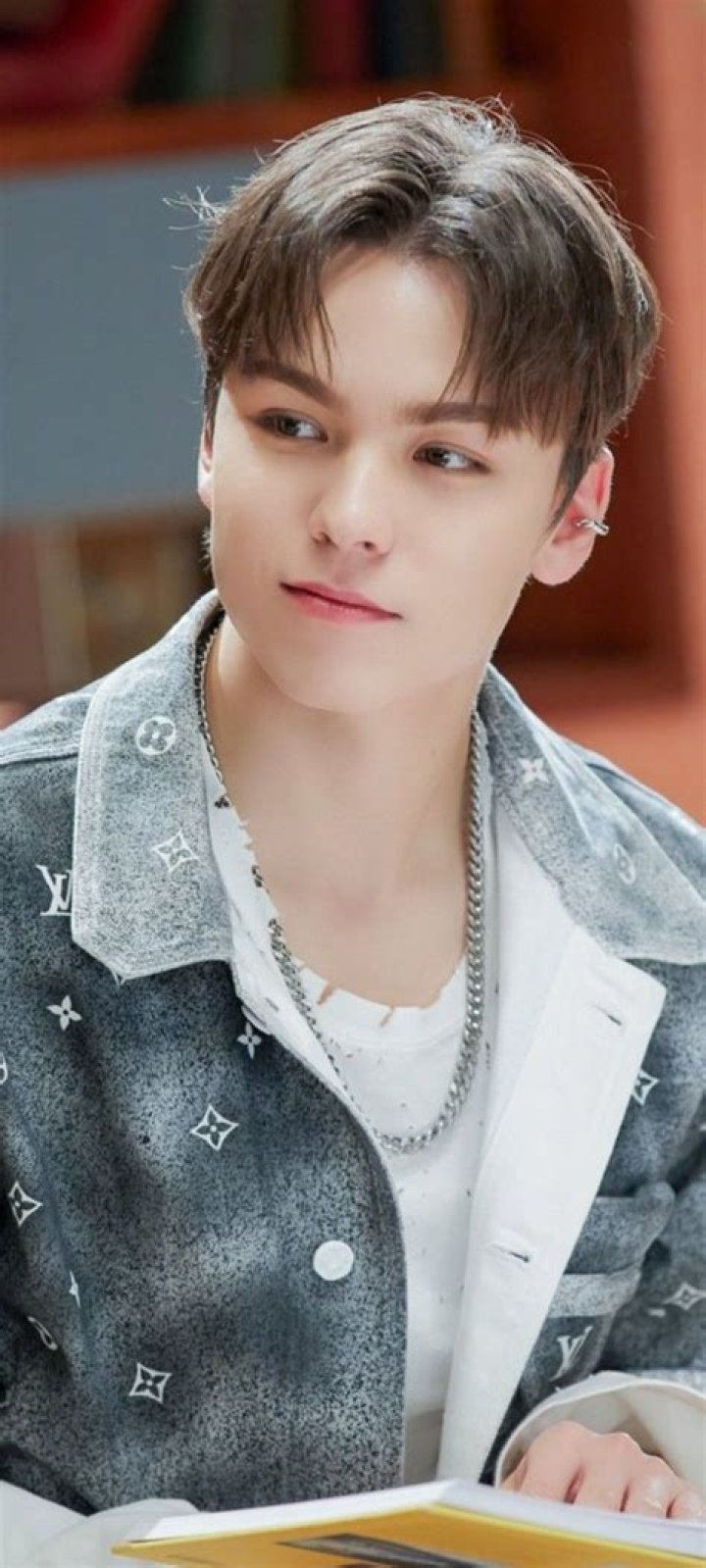 Vernon- Bio, Wiki, Age, Height, Weight, Net Worth, Relationship, Career