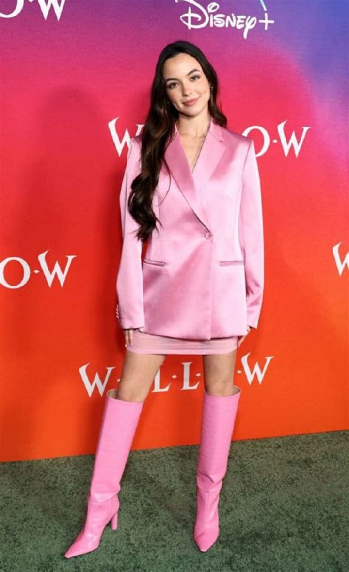 Veronica Merrell- Age, Boyfriend, Net Worth, Height, Ethnicity