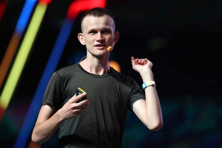 Who is Vitalik Buterin? Wiki, Age, Girlfriend, Net Worth, Ethnicity, Weight
