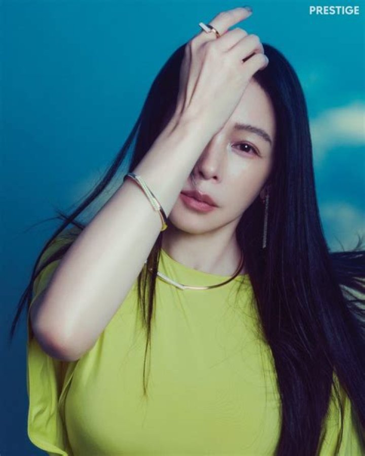 Vivian Hsu- Age, Height, Husband, Net Worth, Ethnicity