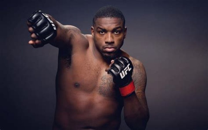 Walt Harris- Bio, Wiki, Age, Girlfriend, Height, Net Worth, Career
