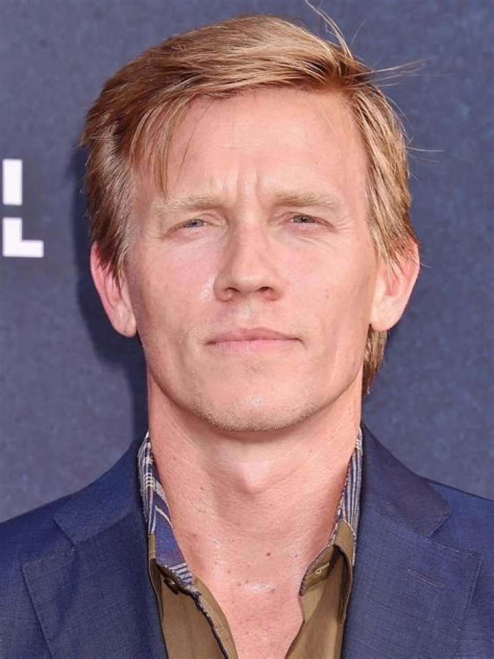 Warren Kole- Wiki, Age, Height, Net Worth, Girlfriend, Ethnicity