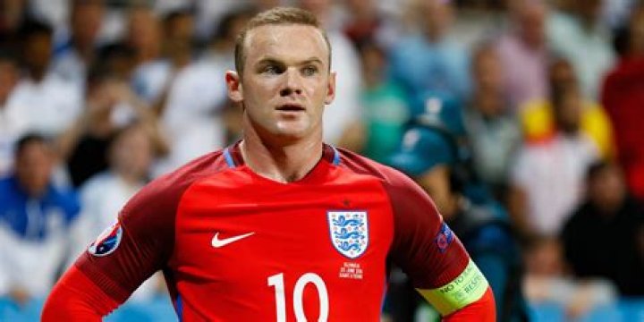 Wayne Rooney- Bio, Wiki, Age, Height, Weight, Wife, Net Worth, Career