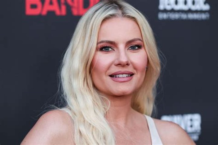 Where Is Elisha Cuthbert Now? What is She Doing In 2023?