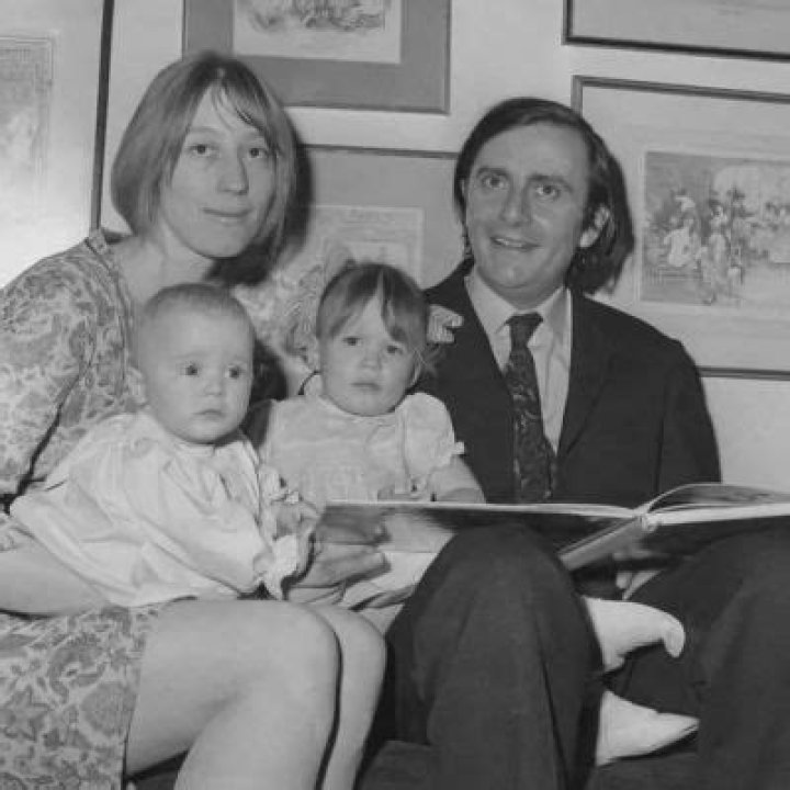 Who Are Barry Humphries Daughters? Children, Family And Relationship