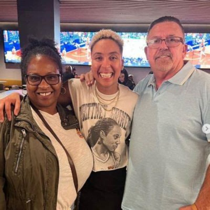 Who Are Curtis And Sharon Clarendon? Meet Layshia Clarendon Parents