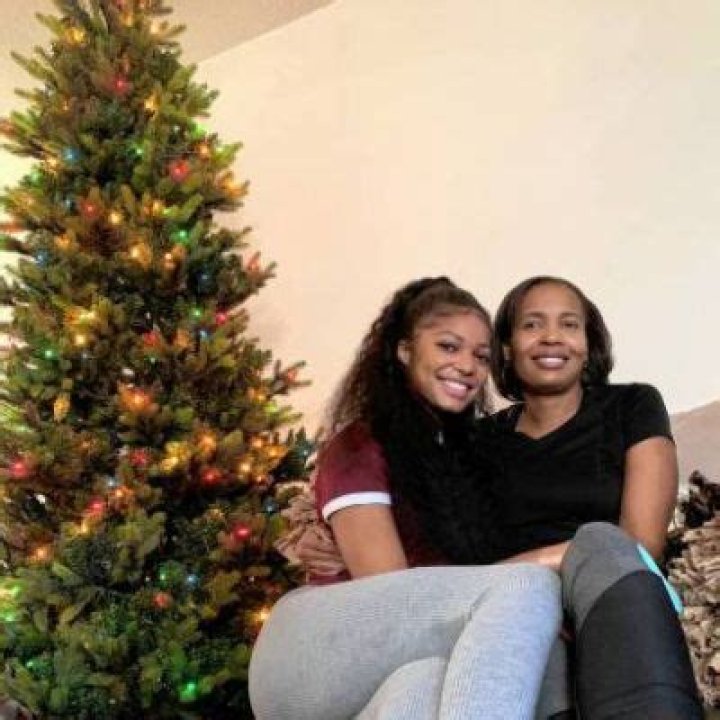 Who Are Desmond Thomas & Jennifer Randall? Meet Gabby Thomas Parents