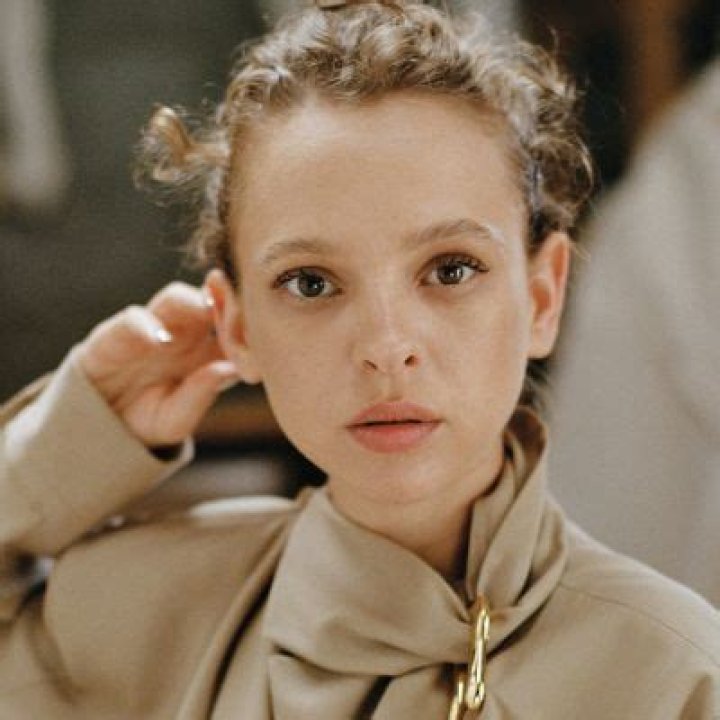 Who Are Eran And Ariela Wrubell Haas? Meet Shira Haas Parents: Wiki & Family