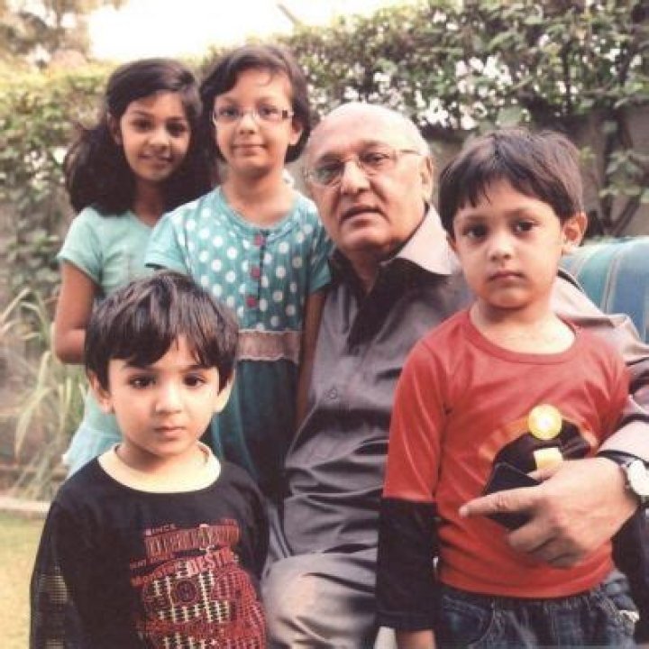 Who Is Amjad Islam Amjad Wife? Kids & Family Explore