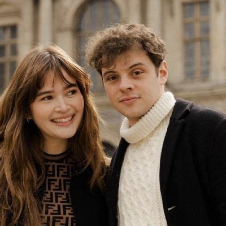 Who Is Bela Padilla Boyfriend? Relationship & Age Explore