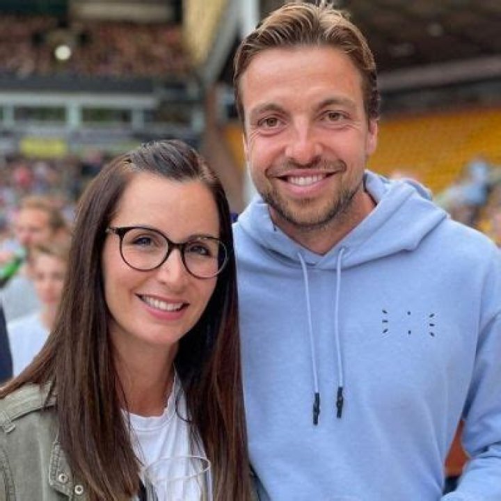 Who Is Claire Hall? Meet Tim Krul Wife: Kids And Family Details