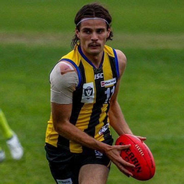 Who Is Hunter Clark? Football Player Parents, Net Worth And Girlfriend