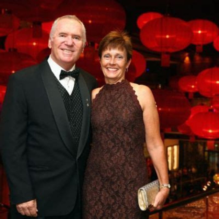 Who Is Jane Hiscox? Allan Border Wife: Ethnicity And Family