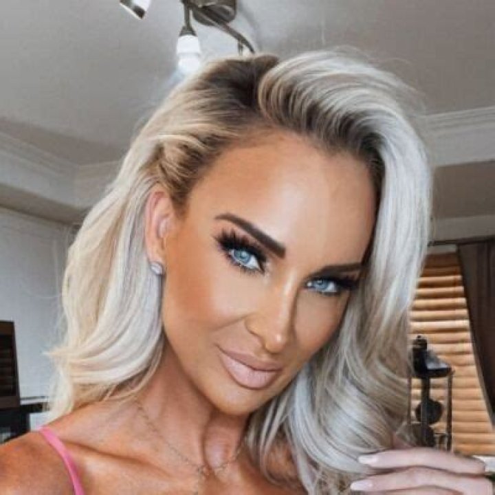 Who Is Kelle Mortensen From “MILF Manor”?