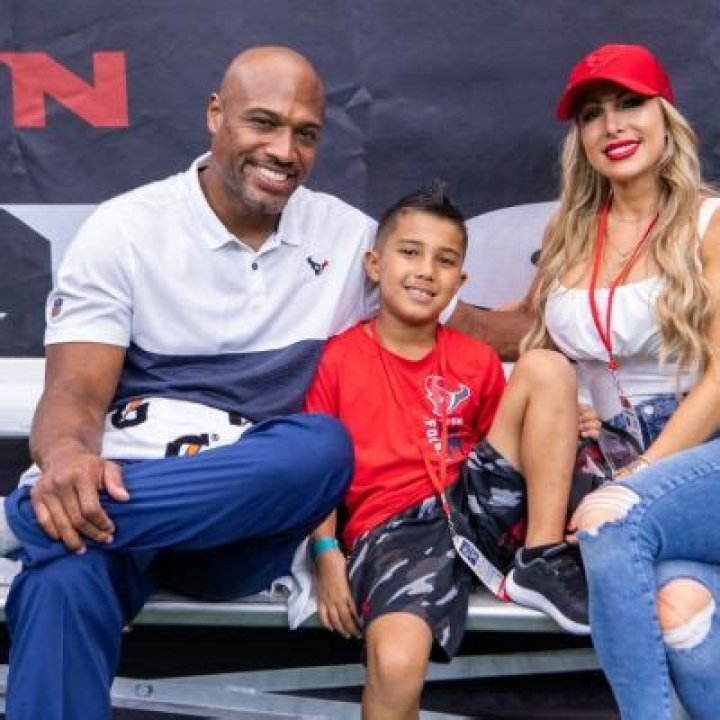 Who is Kristin Cardenas? Meet Anthony Weaver Wife: Wiki And Relationship