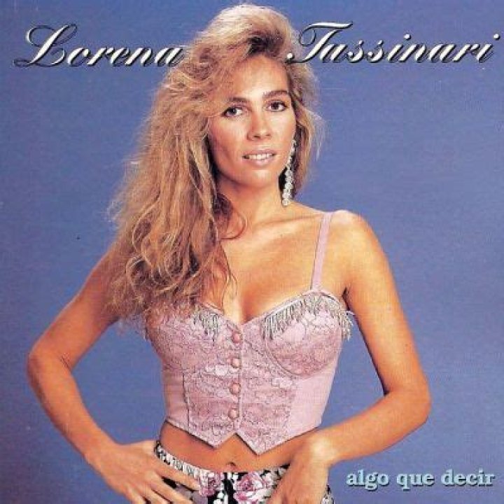 Who Is Lorena Tassinari? Singer Wiki, Age And Net Worth Explore