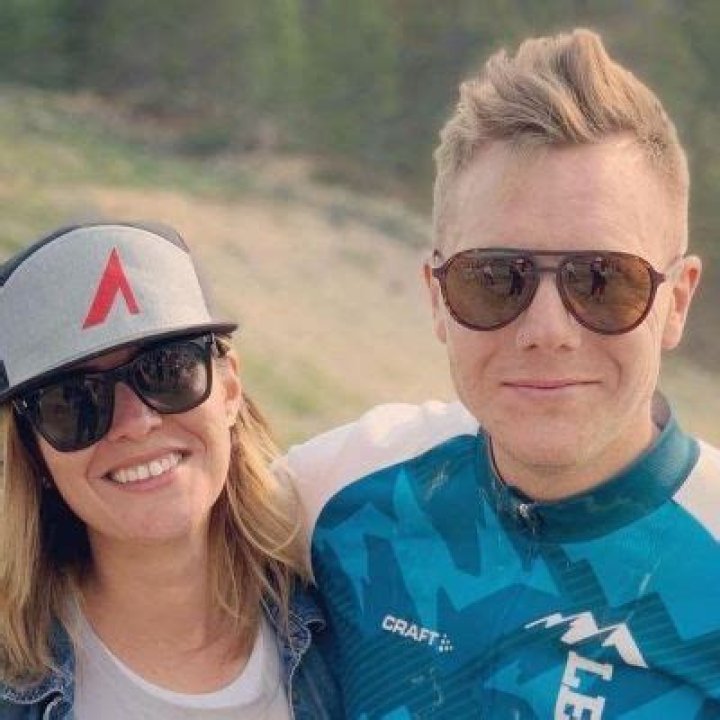 Who Is Wilma Marie? Meet Gonzo Jimenez Wife: Married Life And Kids