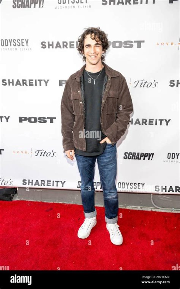 Who Is Zach Gordon From “Love is Blind” Season 3?