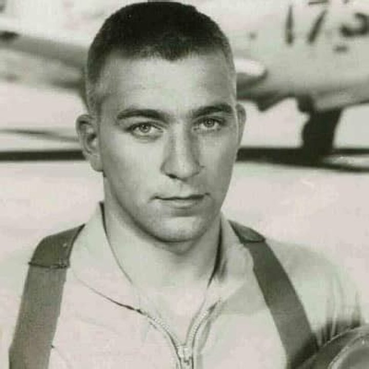 
William H. Juvonen- Bio, Age, Height, Net Worth, Wife, Marriage	