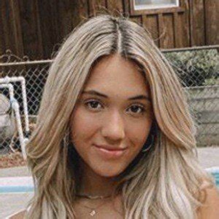 Yasmine Bateman- Net Worth, Bio, Age, Boyfriend, Height, Ethnicity, Career
