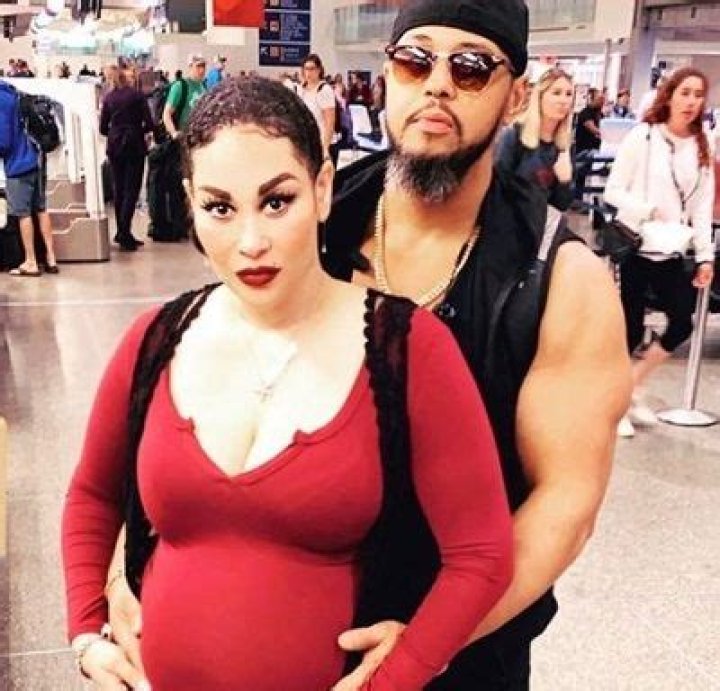 Zachariah Darring- Biography, Age, Height, Net Worth, Wife, Marriage