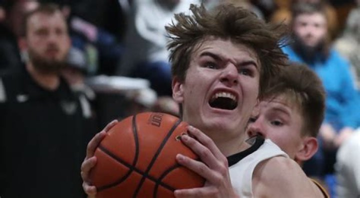 Zack Evans- Age, Girlfriend, Height, Net Worth, Nationality