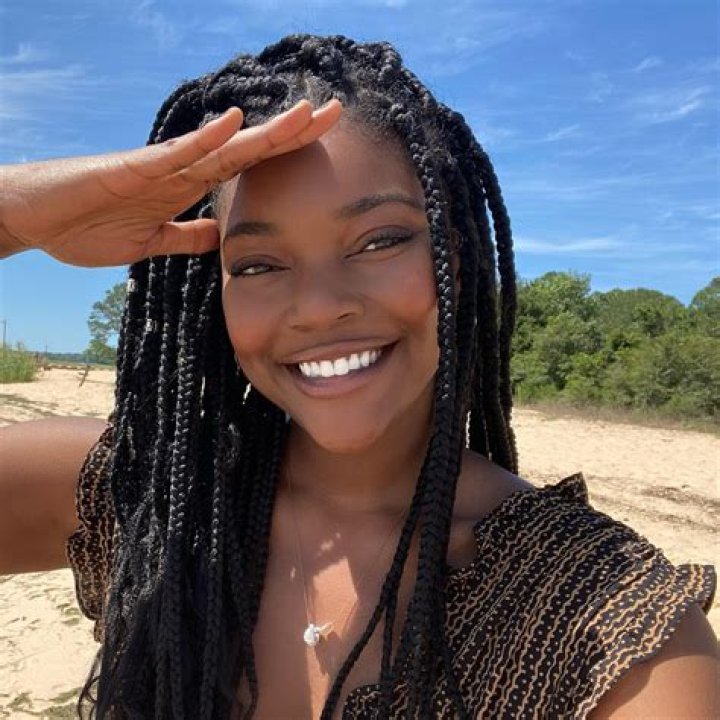 Zoe Sozo Bethel- Wiki, Age, Height, Net Worth, Husband, Death